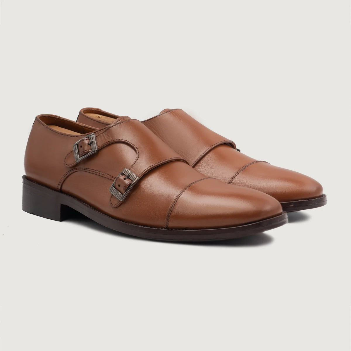 Boston Zapatos de doble hebilla Tostado Zapatos de cuero For Men in Tan Full-Grain Leather - Vista de perfil | Comprar online