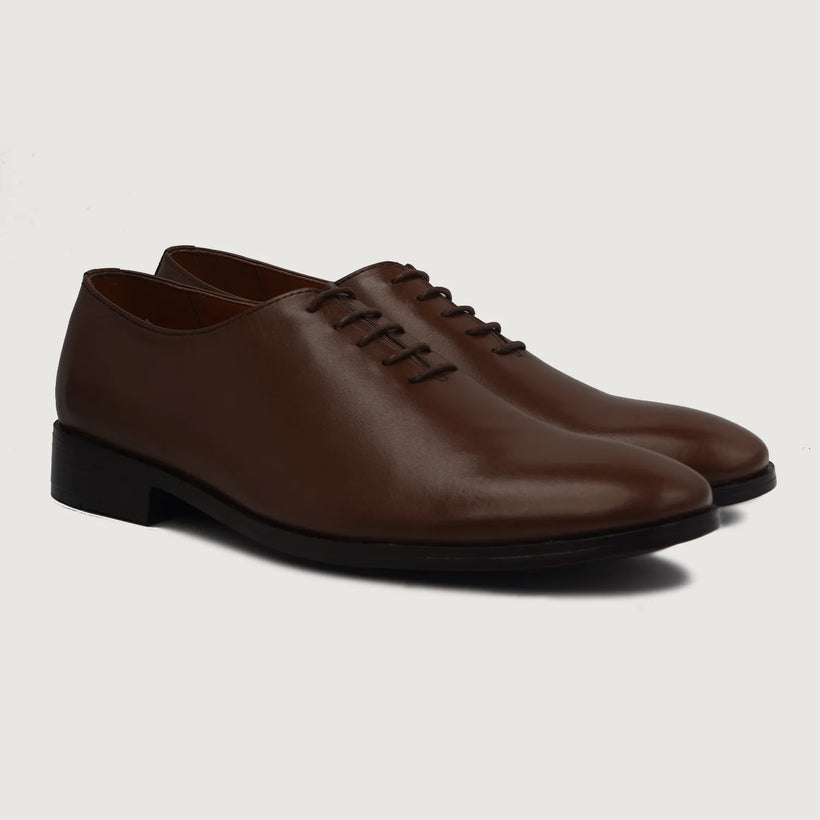 Director Wholecut Marrón Leather Shoes para Hombre