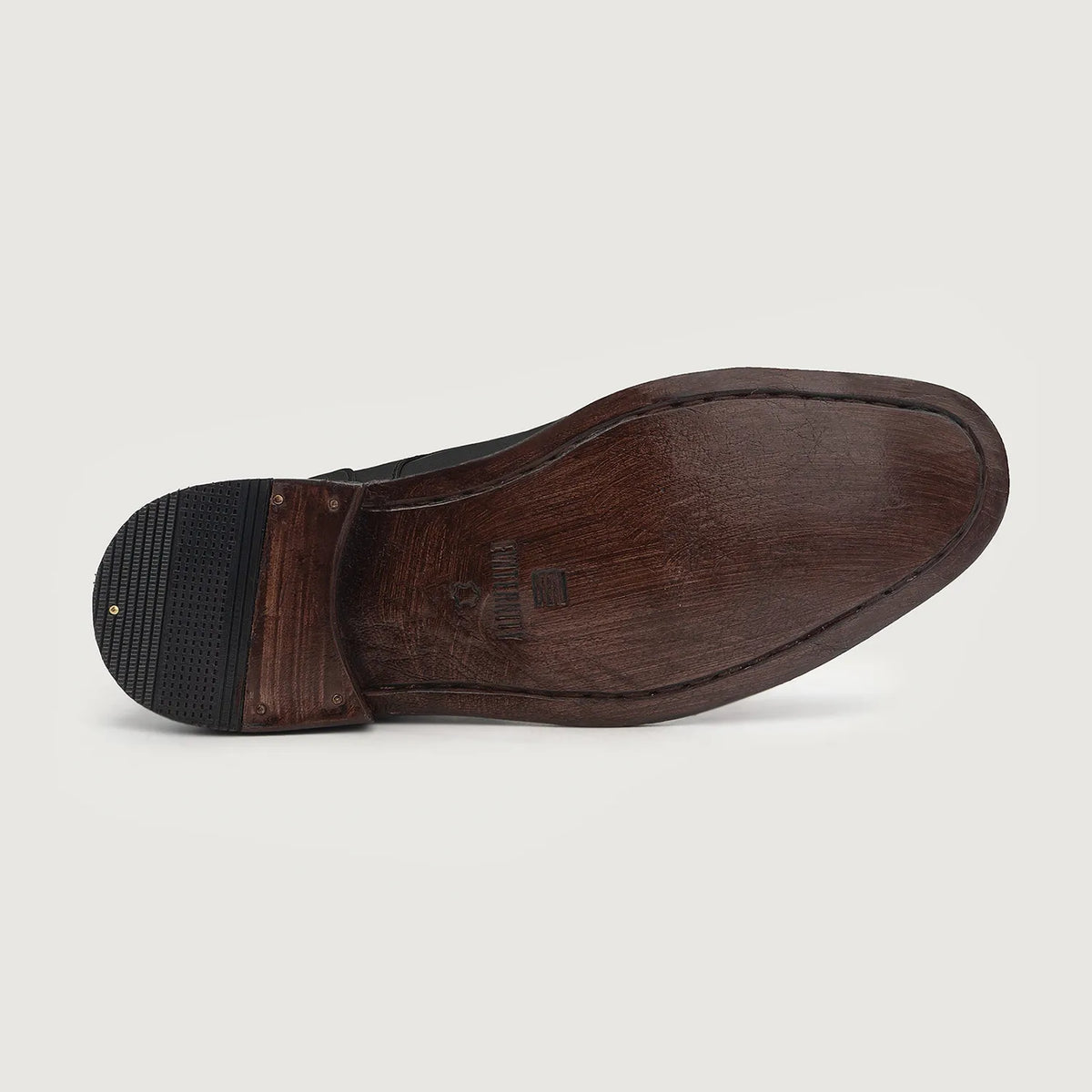 High-Traction Rubber Outsole & Lug Tread Pattern on Knight Derby Negro Botas de cuero para Hombre For Men