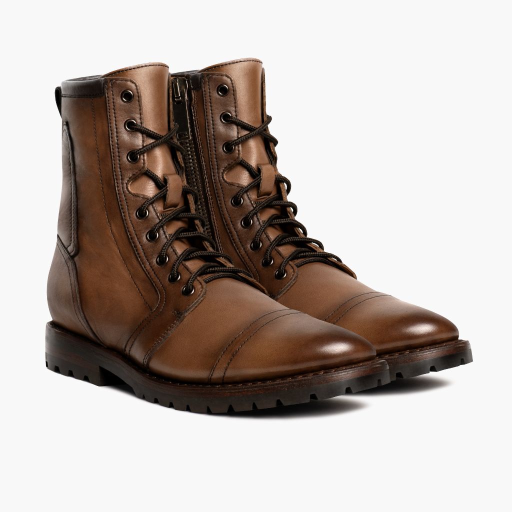 Casa Moto Trigo Ámbar Botas de cuero para Hombre in Classic Full-Grain Leather - Vista frontal y silueta entallada | Comprar online