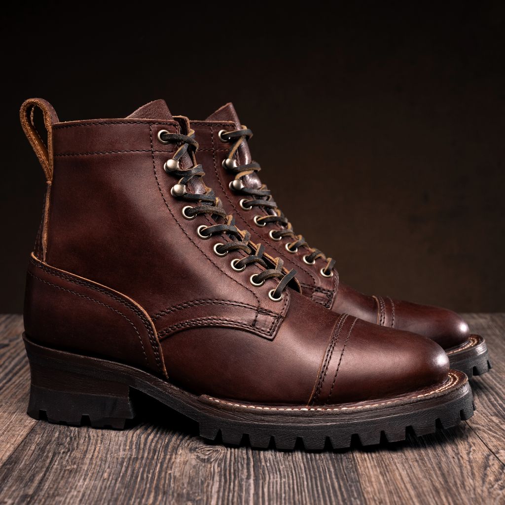Challenger Whisky Botas de cuero para Hombre in Classic Full-Grain Leather - Vista de perfil | Comprar online