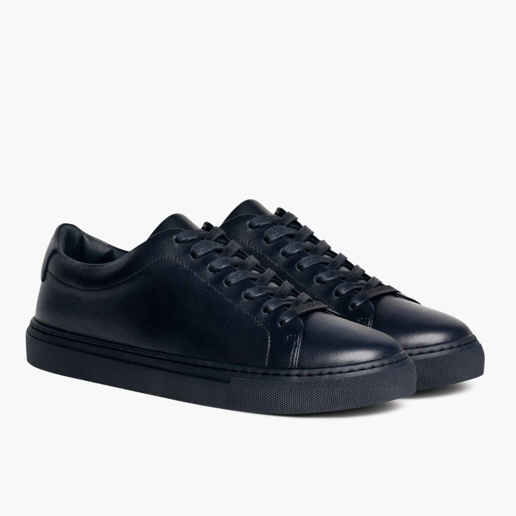 Encore Navy Leather Sneakers in Navy Full-Grain Leather - Vista de perfil | Comprar online