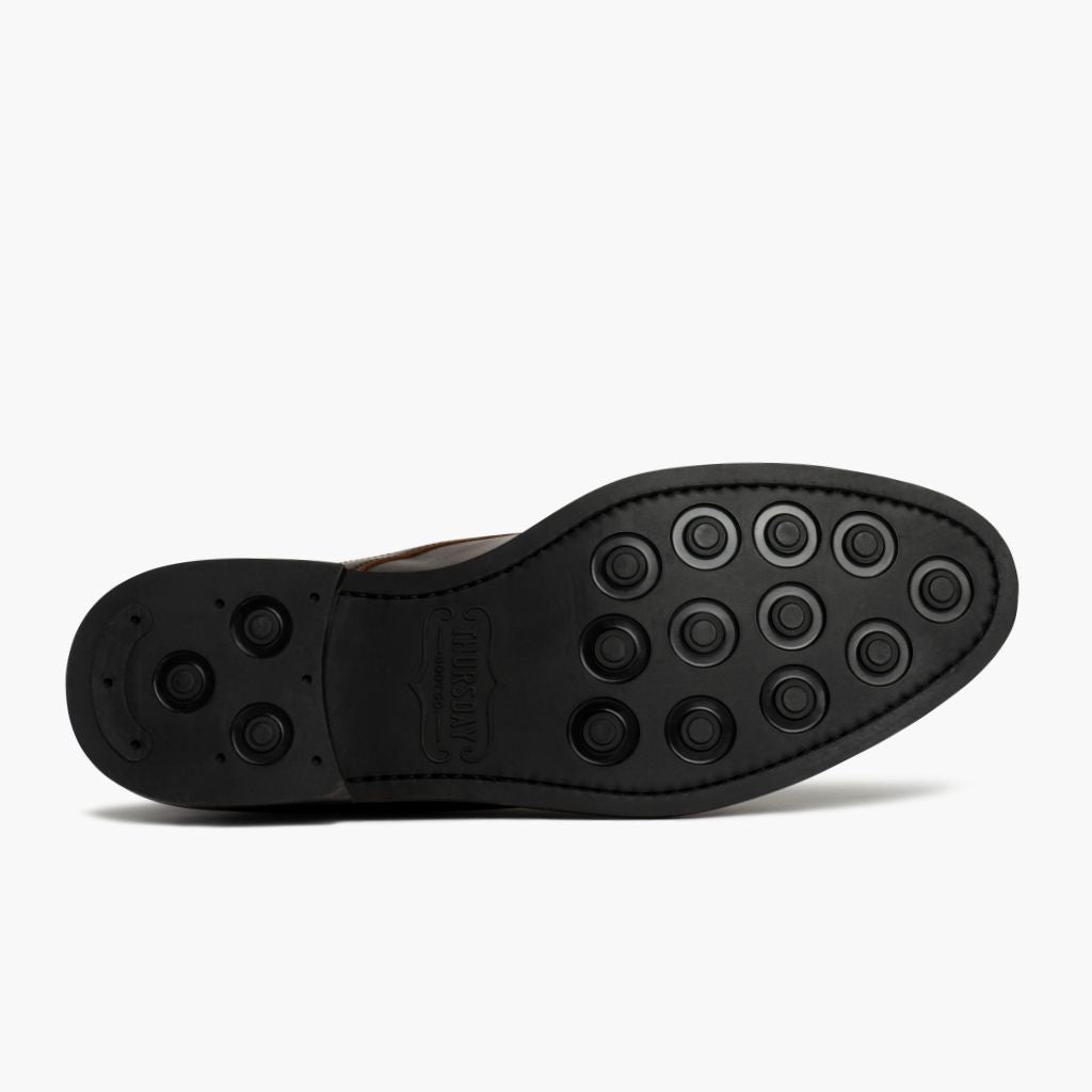 High-Traction Rubber Outsole & Lug Tread Pattern on Cadet Caoba Rico Botas de cuero para Hombre