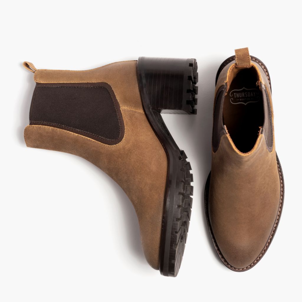 High-Traction Rubber Outsole & Lug Tread Pattern on Knockout Safari Botas de cuero para Mujer