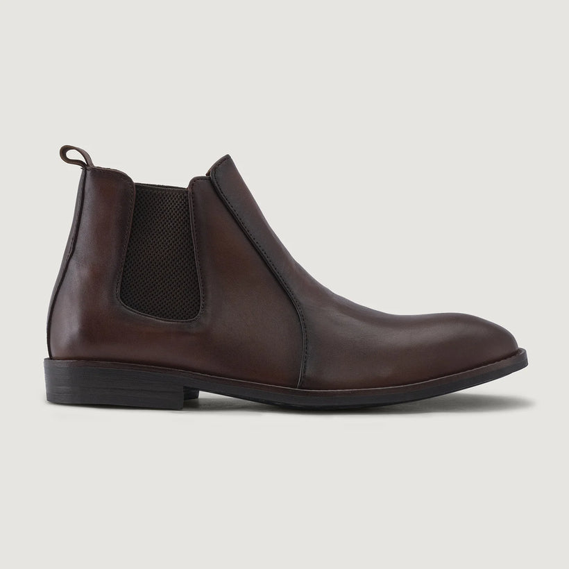 Clarkson Chelsea Marrón Burnished Leather Boots - StudGuard para Hombre