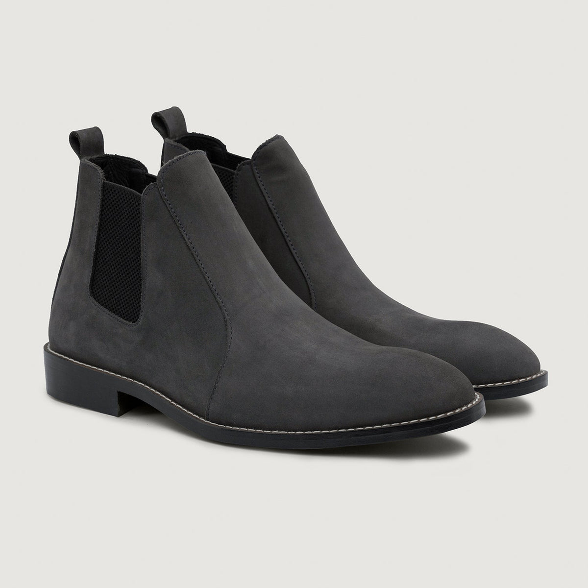 Clarkson Chelsea Gris Nubuck Botas de cuero - StudGuard para Hombre in Grey Full-Grain Leather - Vista de perfil | Comprar online