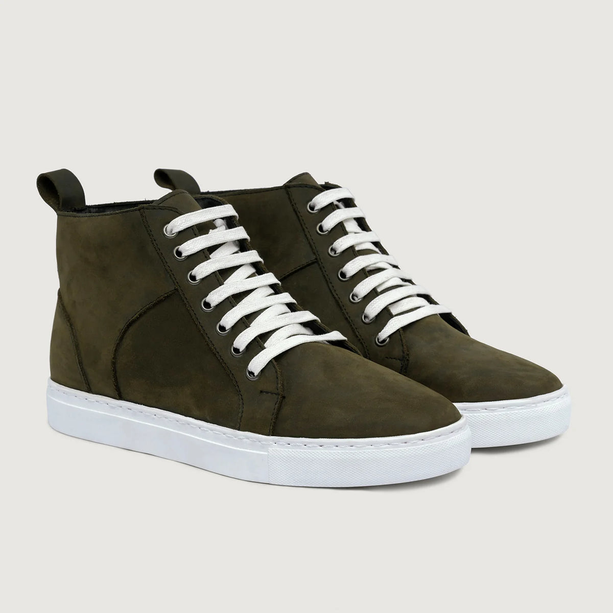 Marty High Top Olive Pullup Zapatillas de cuero para Hombre For Men in Olive Full-Grain Leather - Vista de perfil | Comprar online