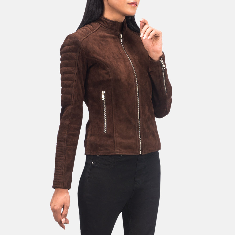 
Adalyn Acolchado Moca Suede Chaqueta Biker de Cuero para Mujer - Vista lateral mostrando el corte ergonómico de mangas