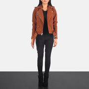 Women's Alison Marrón Suede Chaqueta Biker de Cuero para Mujer - Vista de perfil lateral con corte ergonómico de manga