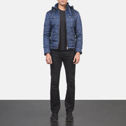 Detalle de cerca of High neck with Belt &amp; Zipper Hardware on Men's Alps Quilted Blue Windbreaker Jacket