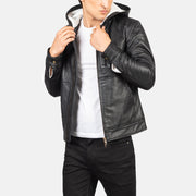
Baston Black Hooded Leather Bomber Jacket in Black Sheepskin Leather - Vista frontal y silueta entallada | Comprar online