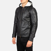 
Black Sheepskin Leather Bomber Jacket - Vista posterior con hombros definidos y bajo impecable