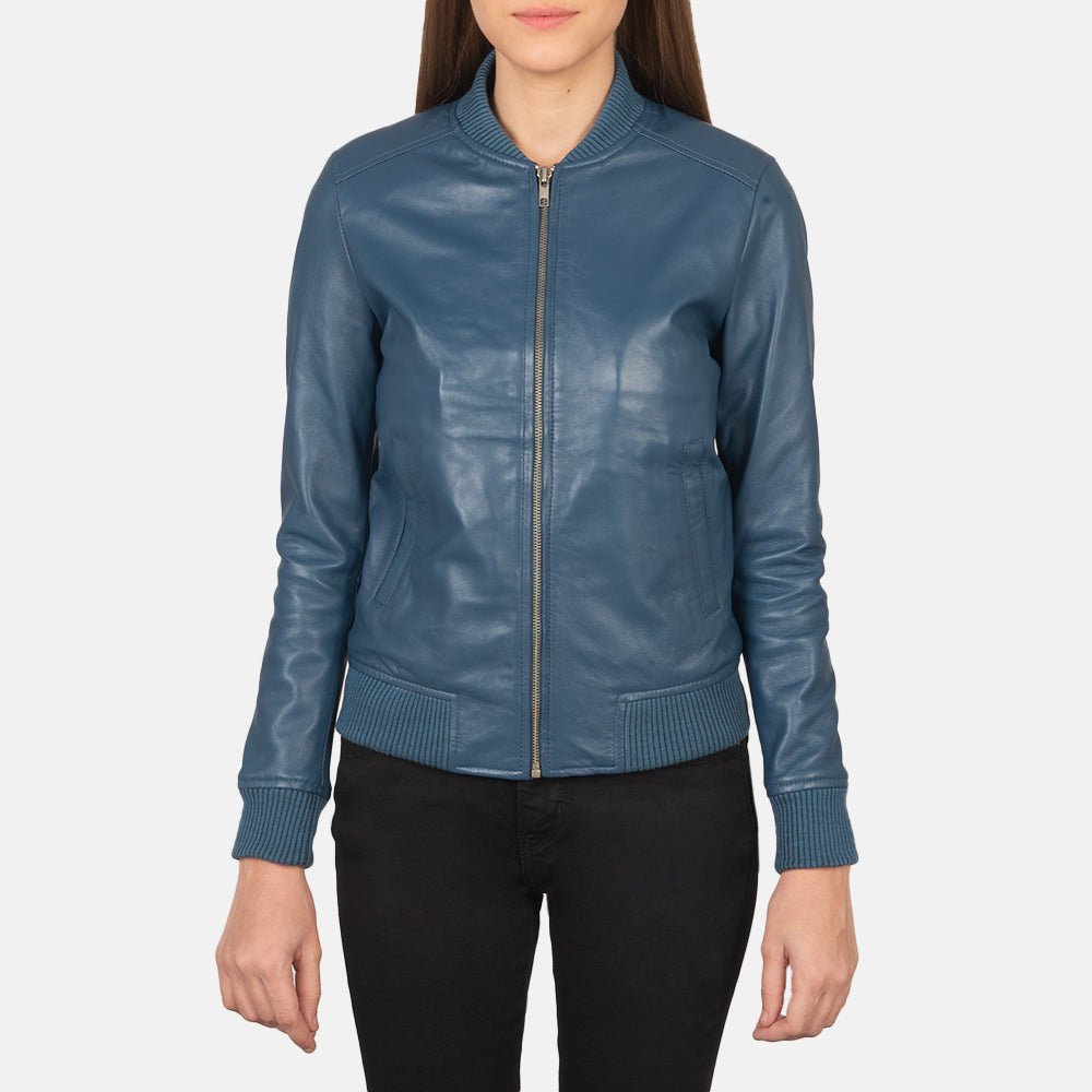 Detalle de cerca of Varsity - Rib Knit &amp; Zipper with Wind Flap Hardware on Women's Bliss Azul Cazadora Bomber de Cuero para Mujer