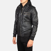 
Black Sheepskin Leather Bomber Jacket - Vista posterior con hombros definidos y bajo impecable