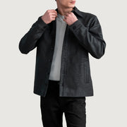 Bronco Tumbled Negro Leather Shirt para Hombre in Tumbled Black Sheepskin Leather - Vista frontal y silueta entallada | Comprar online