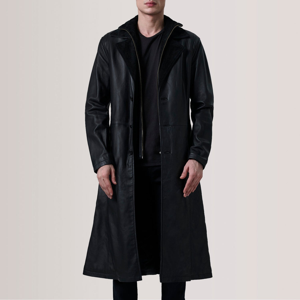 Charlton Negro Leather Single Breasted Abrigo de Cuero para Hombre For Men in Black Sheepskin Leather - Vista frontal y silueta a medida | Comprar online