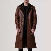 
Charlton Waxed Marrón Leather Single Breasted Abrigo de Cuero para Hombre For Men in Distressed Brown Sheepskin Burnished - Vista frontal y silueta entallada | Comprar online