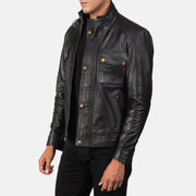 Black 100% Full-Grain Leather Biker Jacket - Vista trasera con ajuste entallado en hombros y bajo impecable