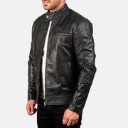 
Dean Negro Chaqueta Biker de Cuero para Hombre - Vista posterior con hombros definidos y bajo impecable