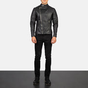 Men's Faisor Mocha Suede Biker Jacket - Vista de perfil lateral con corte ergonómico de manga