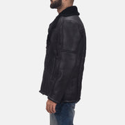 
Black Shearling Leather (Double Face) Aviator Jacket - Vista posterior con hombros definidos y bajo impecable