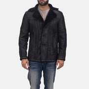 
Furcliff Double Face Shearling Abrigo de Cuero para Hombre - Vista lateral mostrando el corte ergonómico de mangas