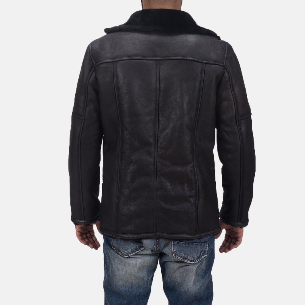 
Vista de detalle of Notch & Button Hardware on Furcliff Double Face Shearling Abrigo de Cuero para Hombre