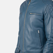 
Vista interior Showing Quilted Polyester Lining & Dos bolsillos interiores de utilidad