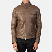 Detalle de cerca of Band with snap buttons &amp; Zipper Hardware on Gatsby Mocha Chaqueta Biker de Cuero para Hombre