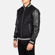 Black Sheepskin Leather Varsity Jacket - Vista trasera con ajuste entallado en hombros y bajo impecable