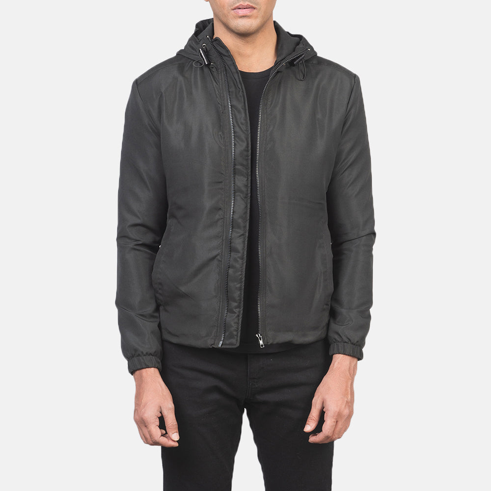 Jimmy Black Hooded Windbreaker Jacket in Black Polyester - Vista frontal y silueta entallada | Comprar online
