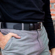 
Aayden Cuero Flor Integral Belt para Hombre - Perfil lateral estructurado con profundidad de fuelle