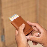 Lancaster Full-Grain Leather Card Holder para Mujer – Vista alternativa del producto 2