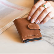 Loughton Full-Grain Leather Card Holder para Mujer – Vista alternativa del producto 2