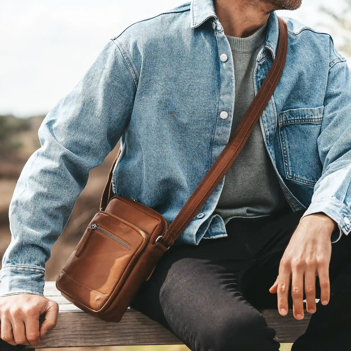Birmingham Full-Grain Leather Crossbody Bag para Hombre – Vista alternativa del producto 3