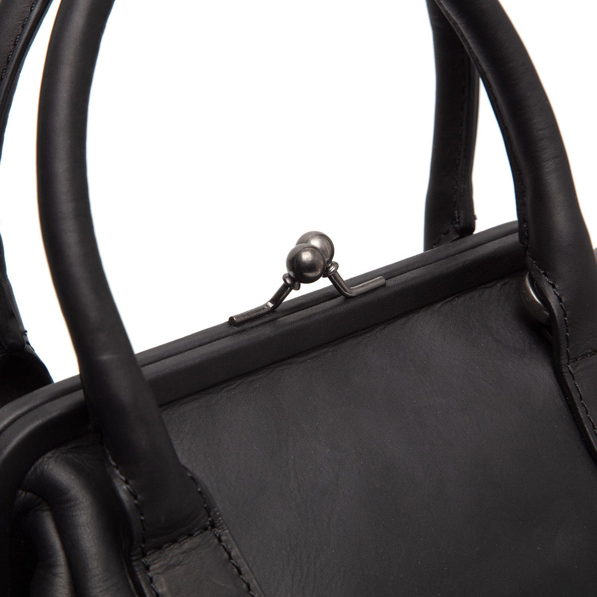 Classic 100% Full-Grain leather Goods - Vista trasera con ajuste entallado en hombros y bajo impecable