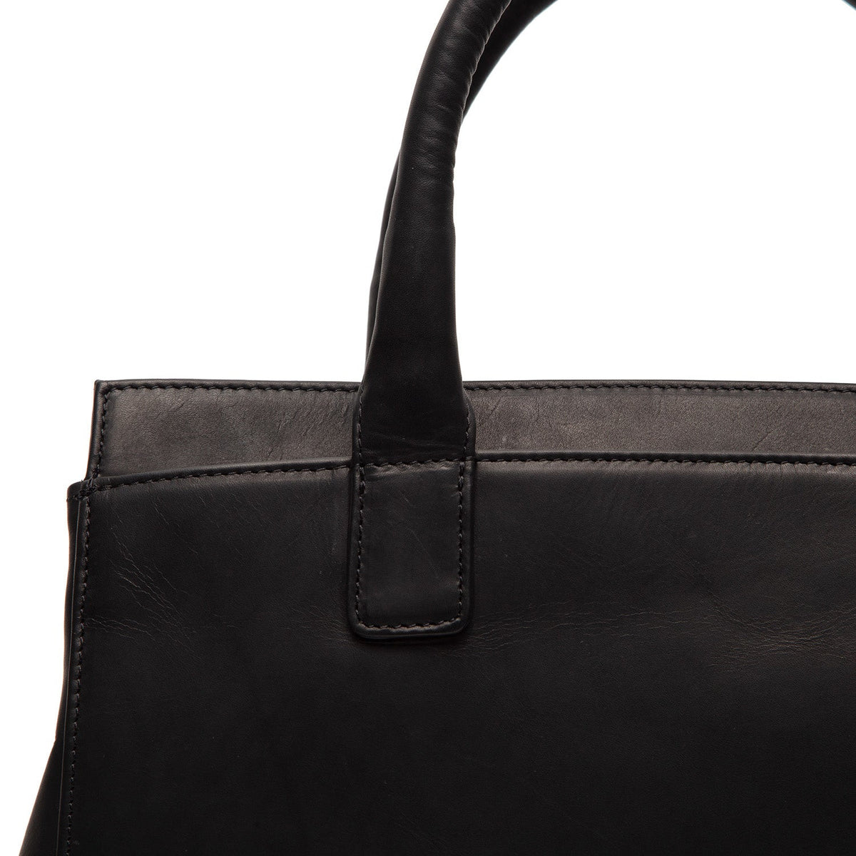 
Vista de detalle of Classic Collar & Heavy-Duty Zipper Hardware on Garda Bolso de mano de cuero flor
