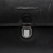 Classic 100% Full-Grain leather Goods - Vista trasera con ajuste entallado en hombros y bajo impecable