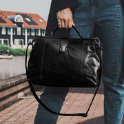 
Classic 100% Full-Grain leather Goods - Vista posterior con hombros definidos y bajo impecable