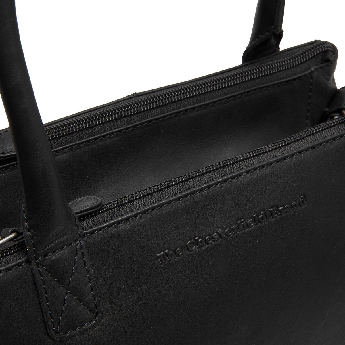 Classic 100% Full-Grain leather Goods - Vista trasera con ajuste entallado en hombros y bajo impecable