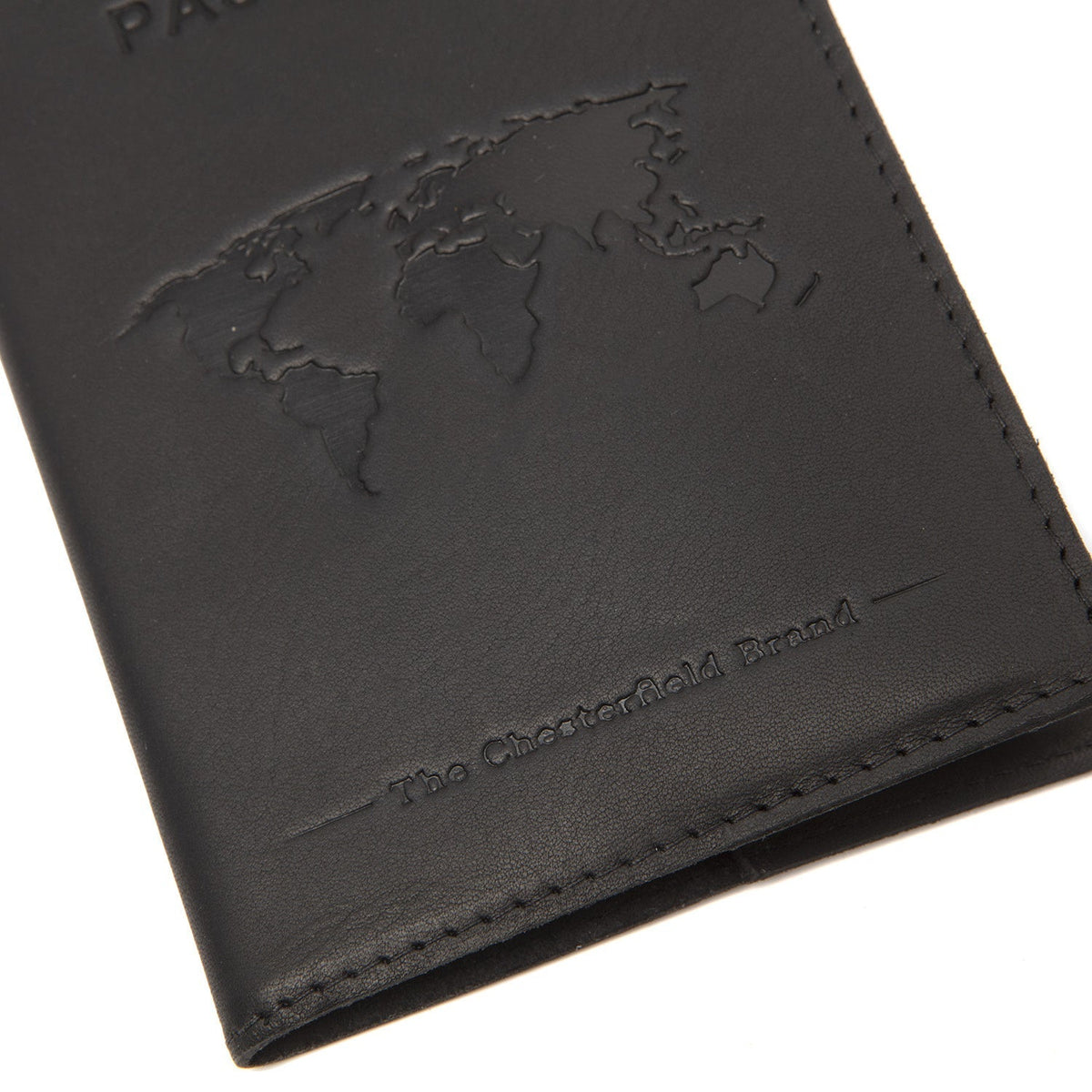 Leather Passport Case - Vista de perfil lateral con corte ergonómico de manga