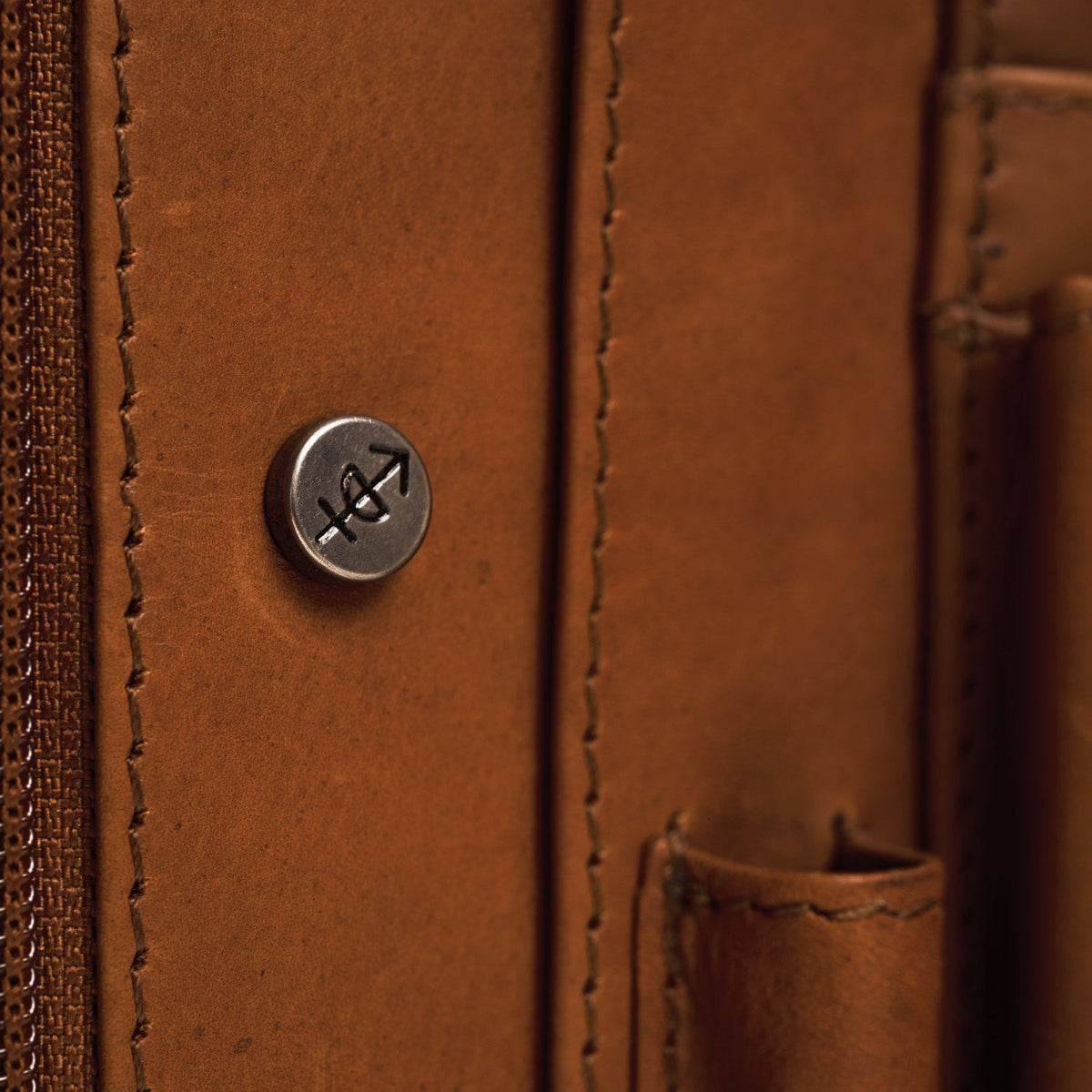 Cognac Leather Portfolio Barnet para Mujer, detail view 4