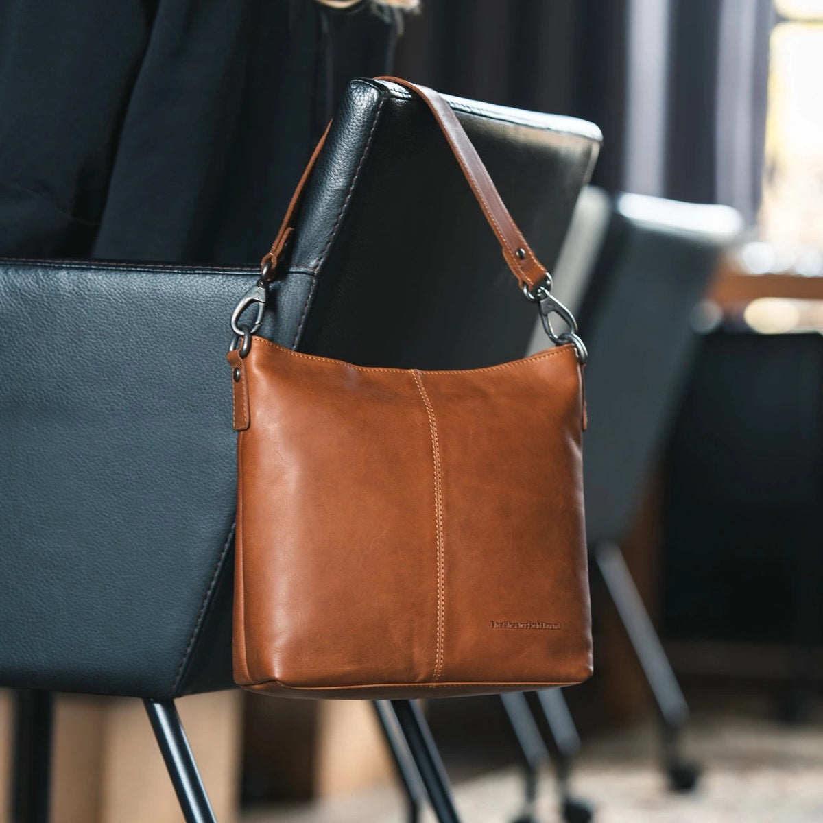 Jen Full-Grain Leather Shoulder Bag para Mujer – Vista alternativa del producto 2