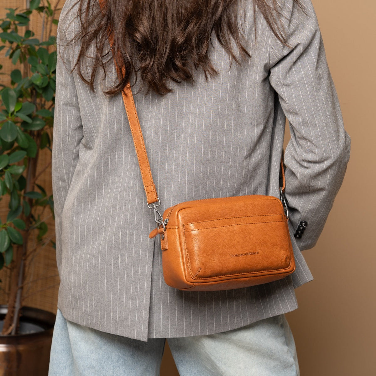 Liora Full-Grain Leather Shoulder Bag para Mujer – Vista alternativa del producto 2