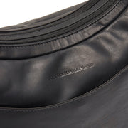 
Classic 100% Full-Grain leather Bag - Perspectiva trasera con correas de cuero reforzadas