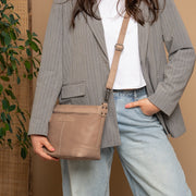 
Zarita Bolso de hombro de cuero flor – alternate product view 3