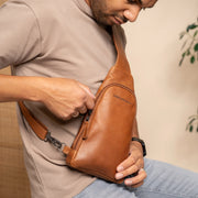 Leather Sling Bag Bowey para Mujer – Vista alternativa del producto 2
