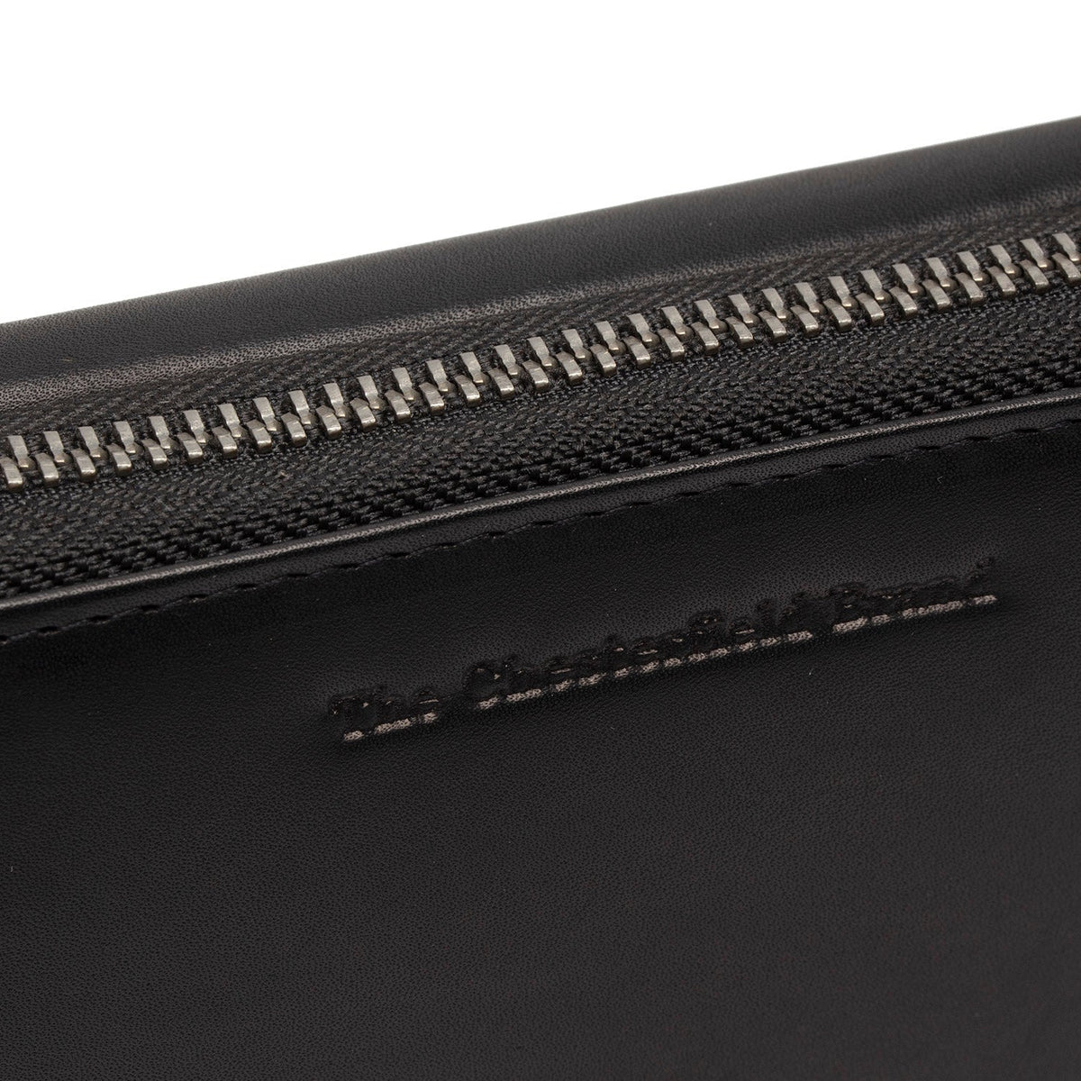 
Classic 100% Full-Grain leather Wallet - Perspectiva trasera con correas de cuero reforzadas