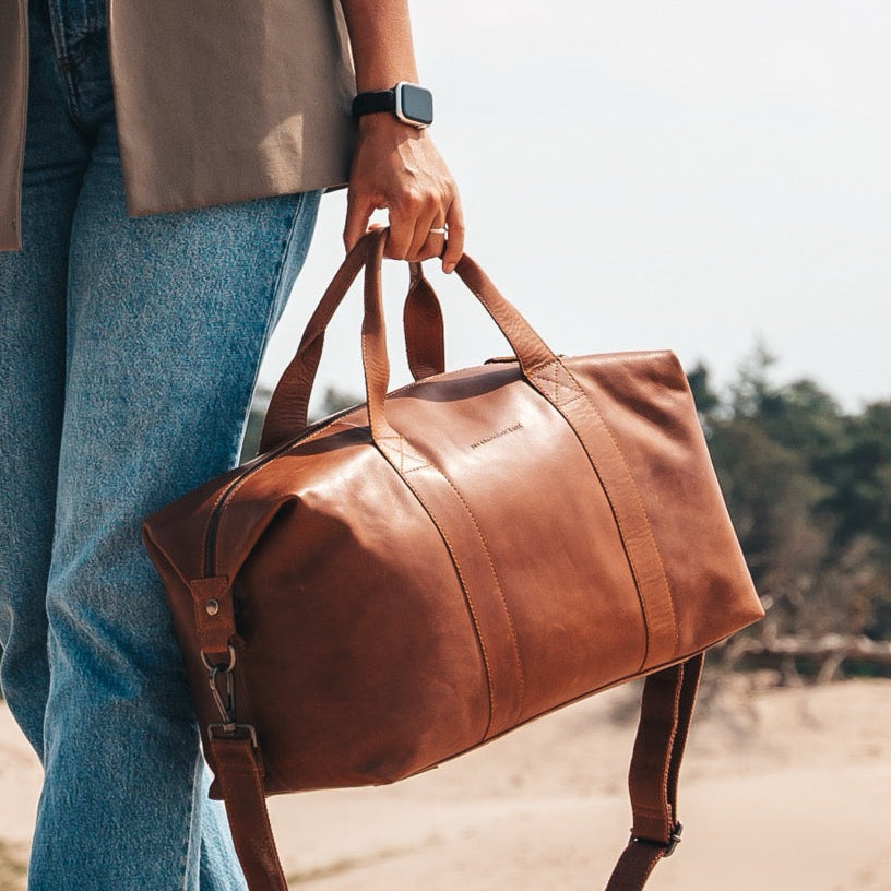 Conor Full-Grain Leather Weekender Bag para Mujer – Vista alternativa del producto 2