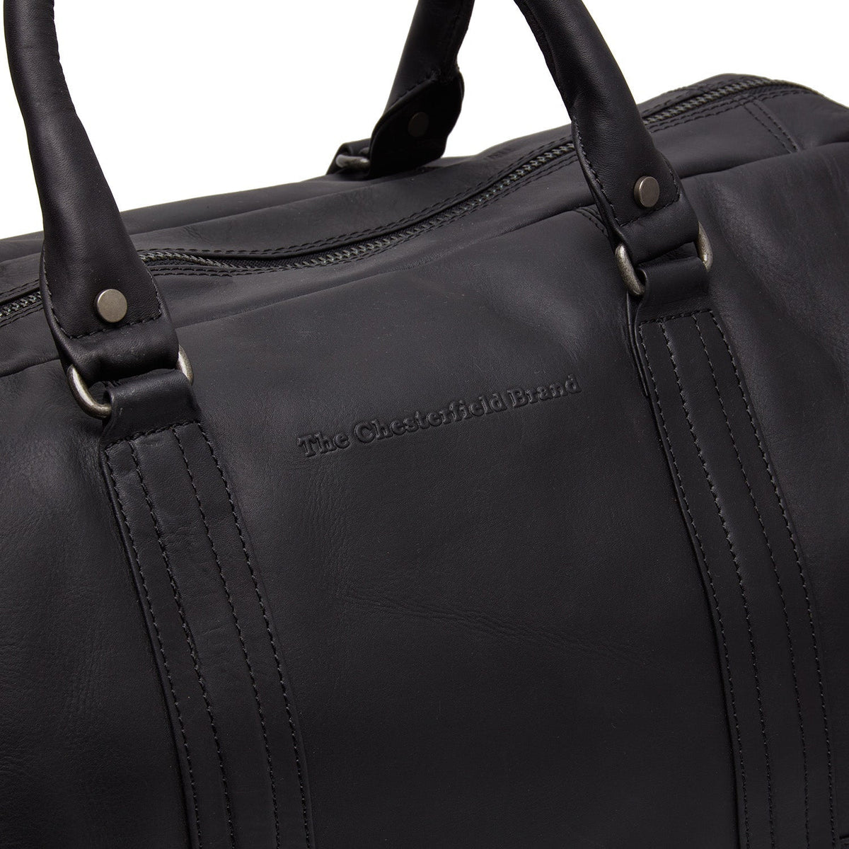 Solid Antique Brass Hardware &amp; Heavy-Duty Dual Zipper Detail on Melbourne Full-Grain Leather Weekender Bag para Mujer